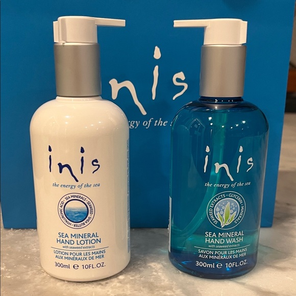 Inis Sea Mineral Hand Wash and Lotion Set - White and Blue - Picture 2 of 3